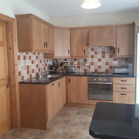No 9 The Willows, Ballinamore, Entire Tatil Evi