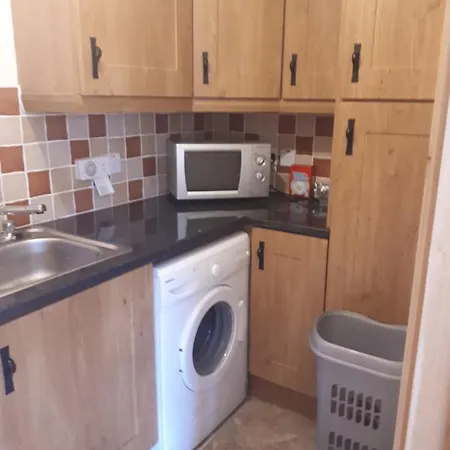 Nyaraló No 9 The Willows, Ballinamore, Entire